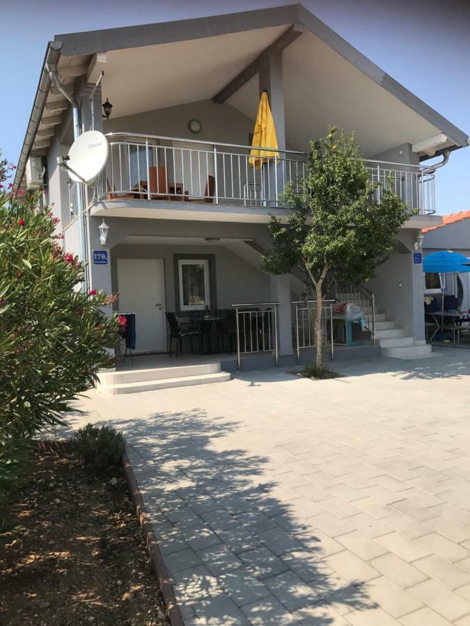 Haus Hanna Vodice Extérieur photo